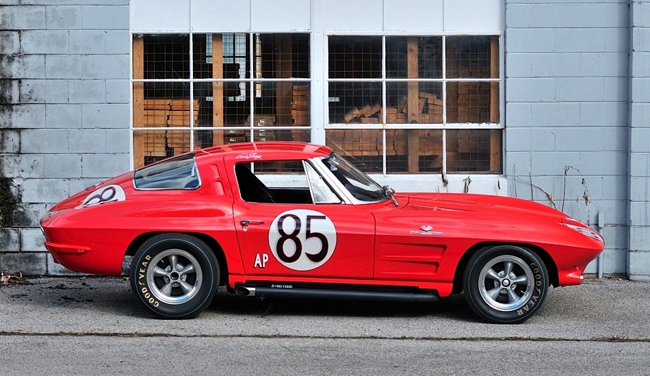 The winning 1963 Corvette ZO6 race car campaigned by Dick Lang will be among Mecum’s weekend offerings. (Photo: Mecum Auctions) 