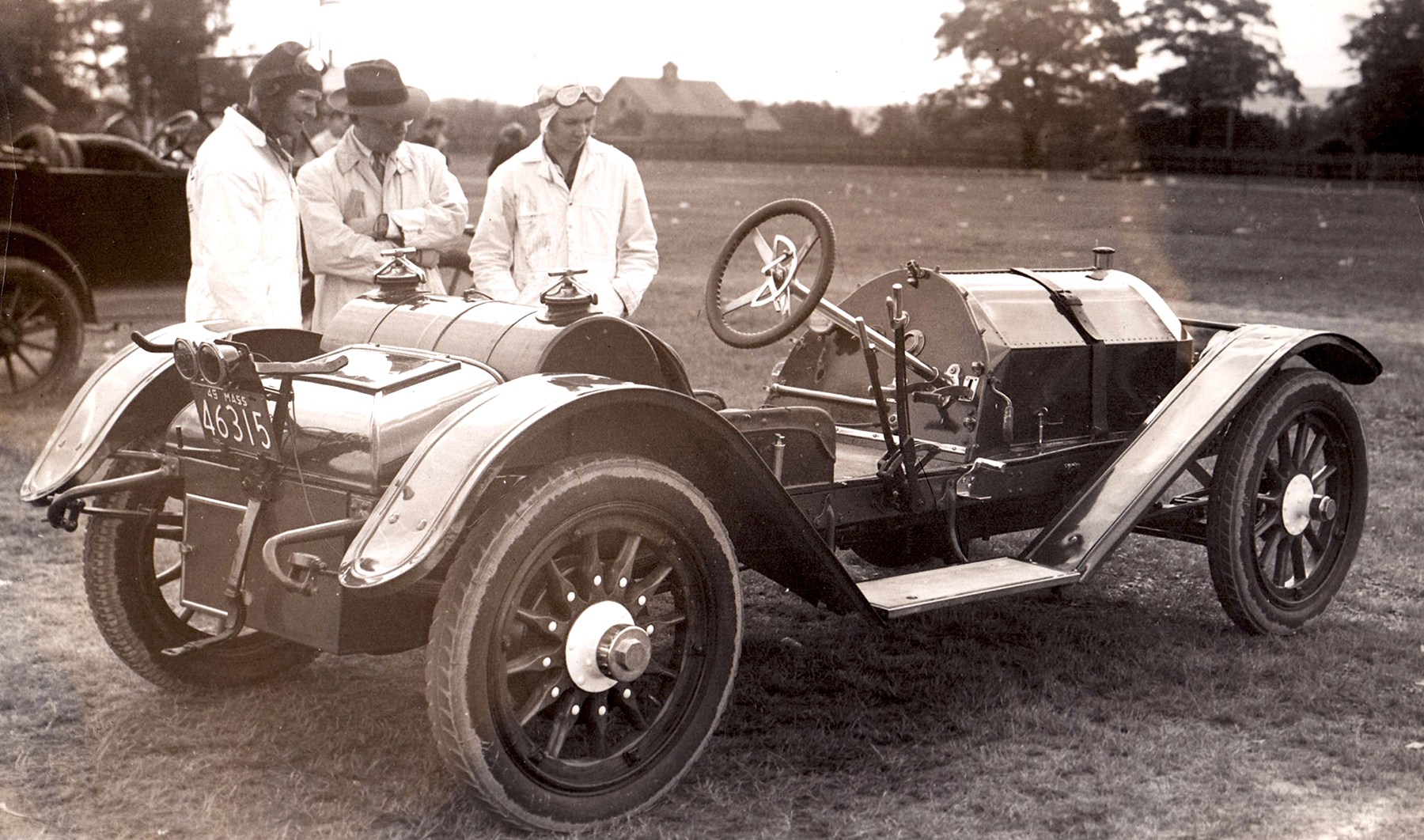 More cars earlier. Mercer 35 Raceabout 1910. Мерсер Рейсэбаут 1912. Mercer Raceabout 1911 г. Автомобиль Мерсер 1912.