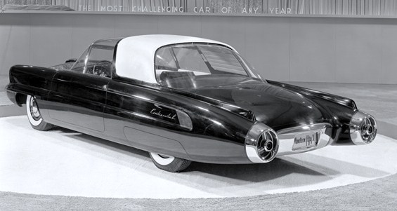 The X-100 heralded Ford’s future styling trends