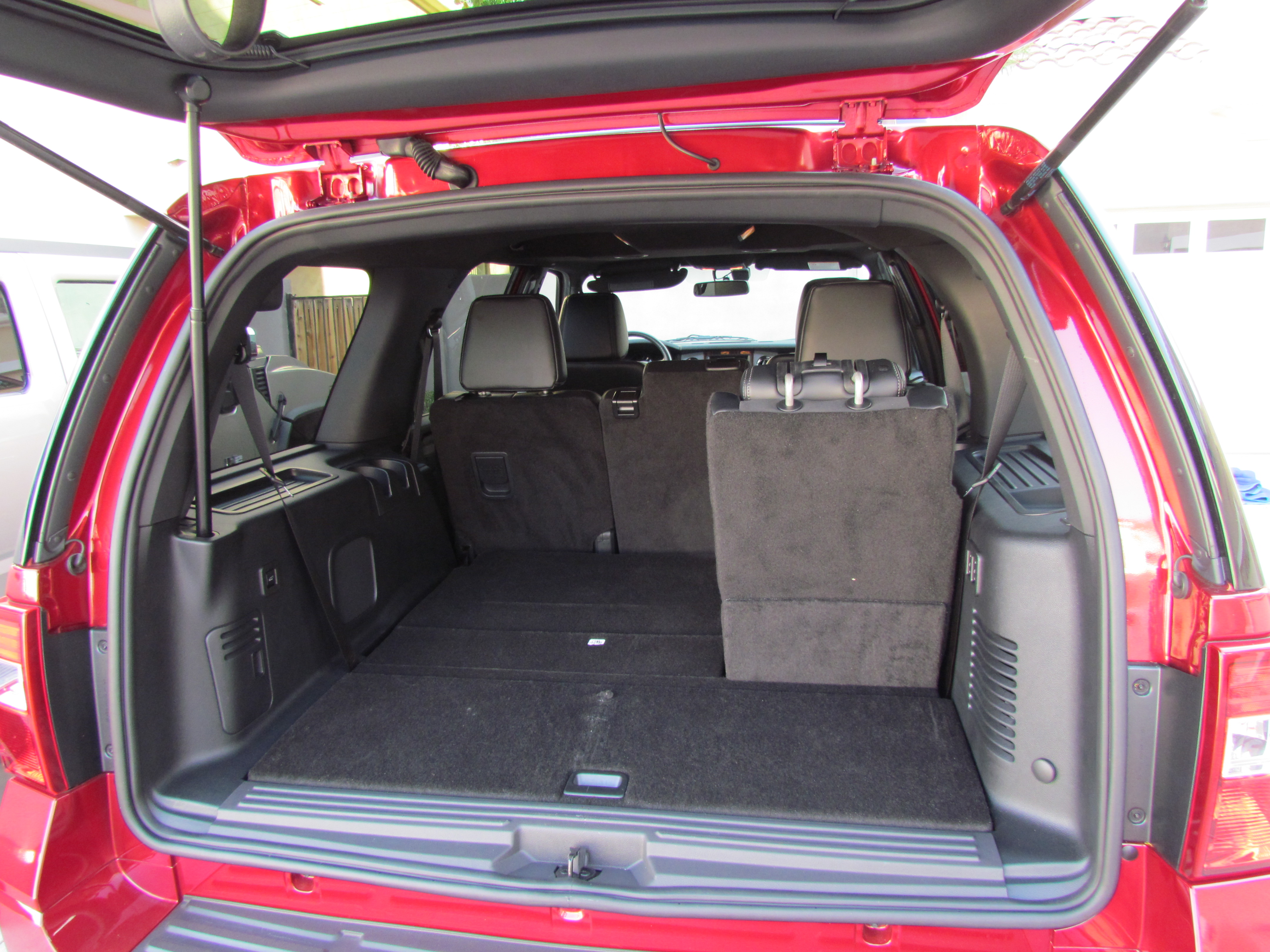 FOR SALE / TRADE IN / FINANCE 2016 Ford Expedition Platinum EL 4x4 3.5 V6  EcoBoost engine 6 speed automatic transmission 60K kms mileage Casa  maintained with records Newly serviced (Fully synthetic, image size:4320x3240