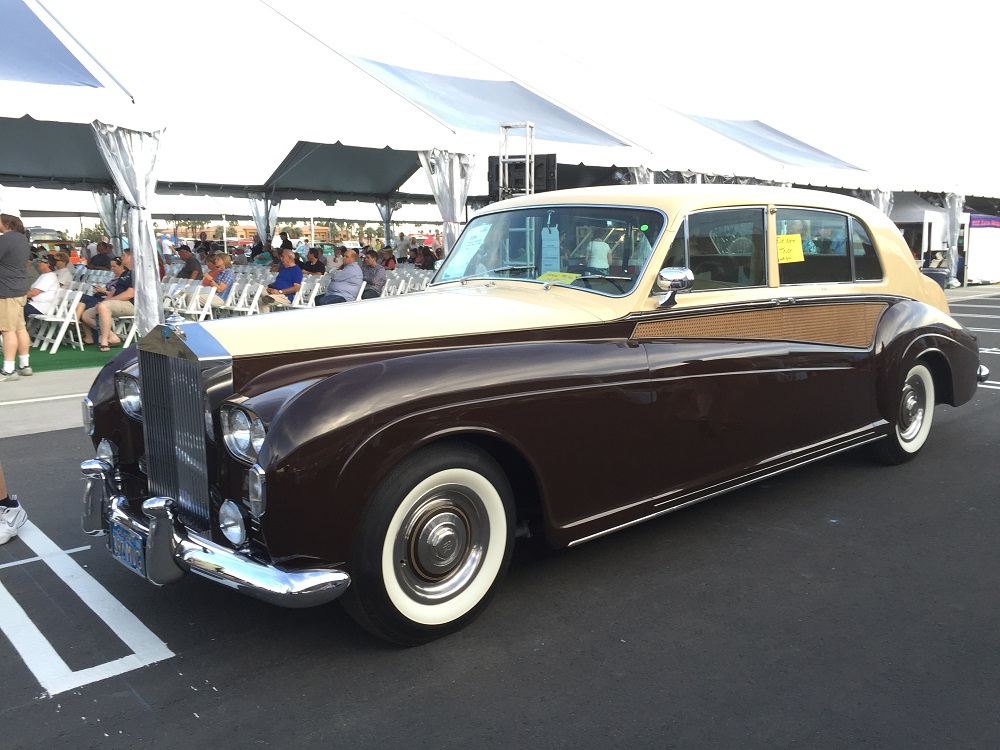 LOT 326 1964 ROLLS ROYCE PHANTOM V LIMO