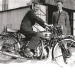 1938-vincent-rapide-philip-vincent-seated-and-ray-pett