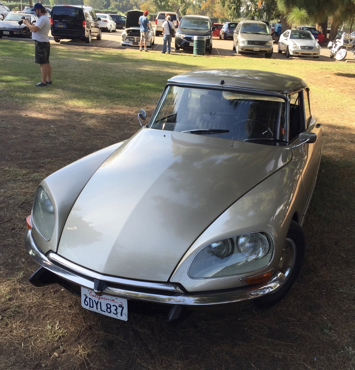 Citroen DS23 Pallas among the French cars on the field