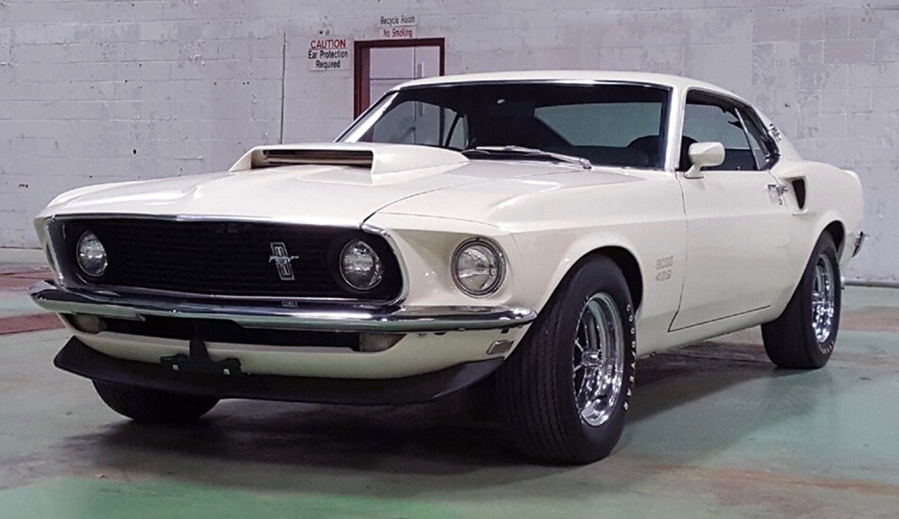 1969 Ford Mustang tops all sales at Leake's Fall Dallas event | Leake Auction photos