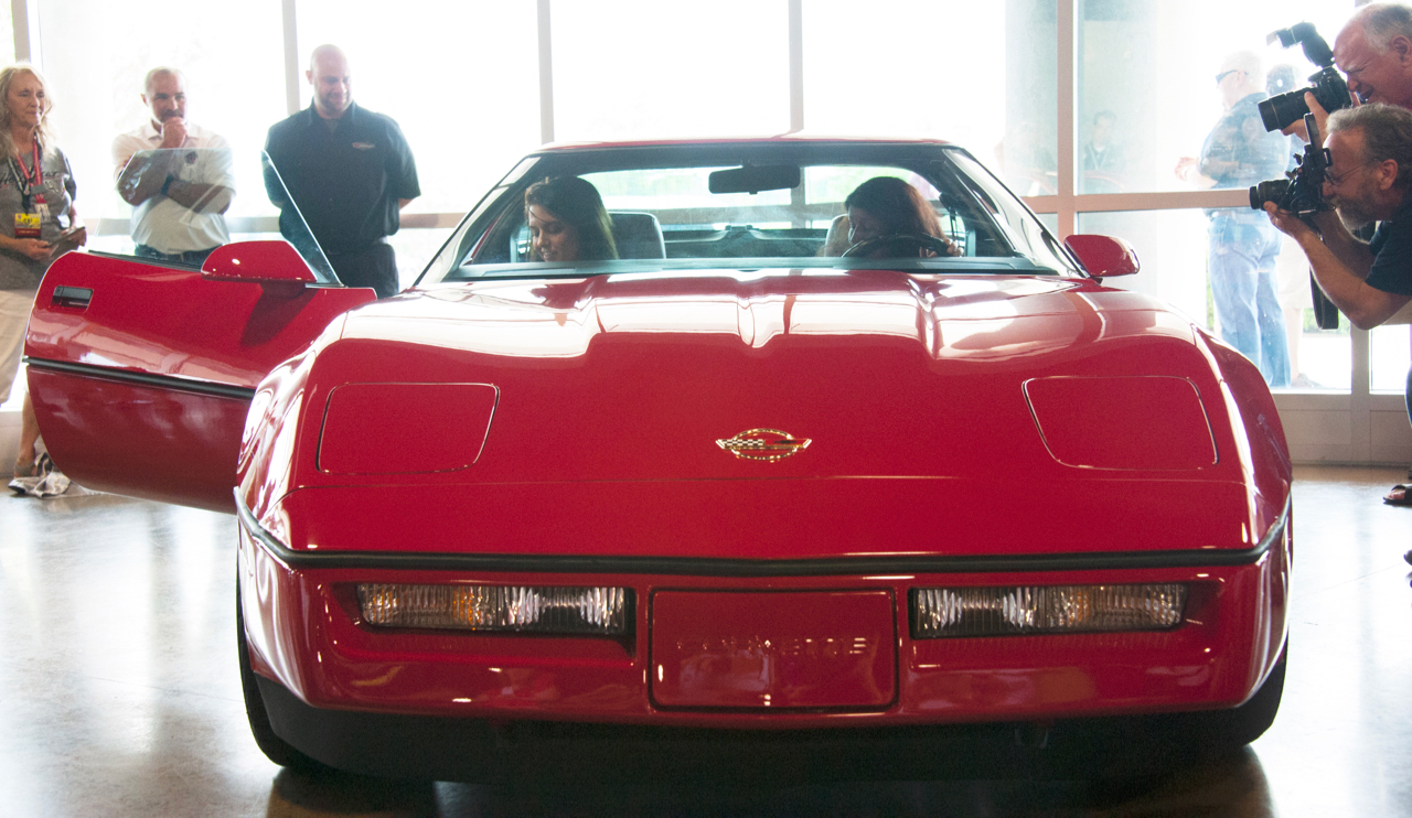Melissa Rhoads and her daughter, Jacquelyn, are reunited with the Corvette | National Corvette Museum photos