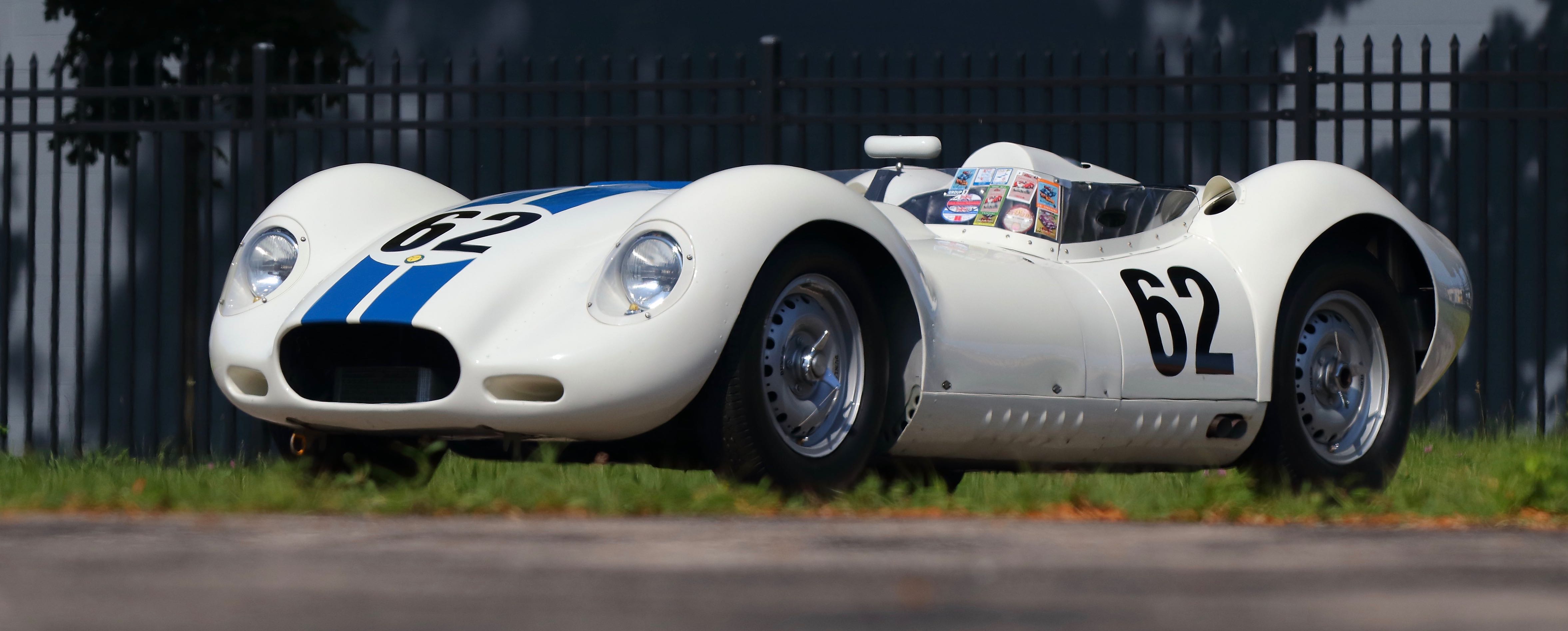 1958 Lister-Jaguar 'Knobbly' was owned and raced by Briggs Cunningham | Mecum Auctions photos