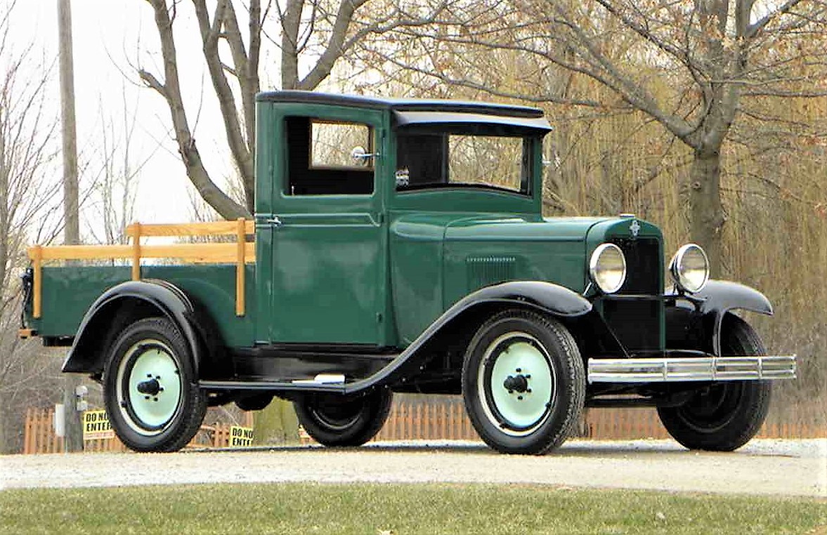 Véhicules pour accompagner les avions - 1 : Chevrolet Pickup 1930 8181679-1930-chevrolet-1-2-ton-pickup-truck-std-c