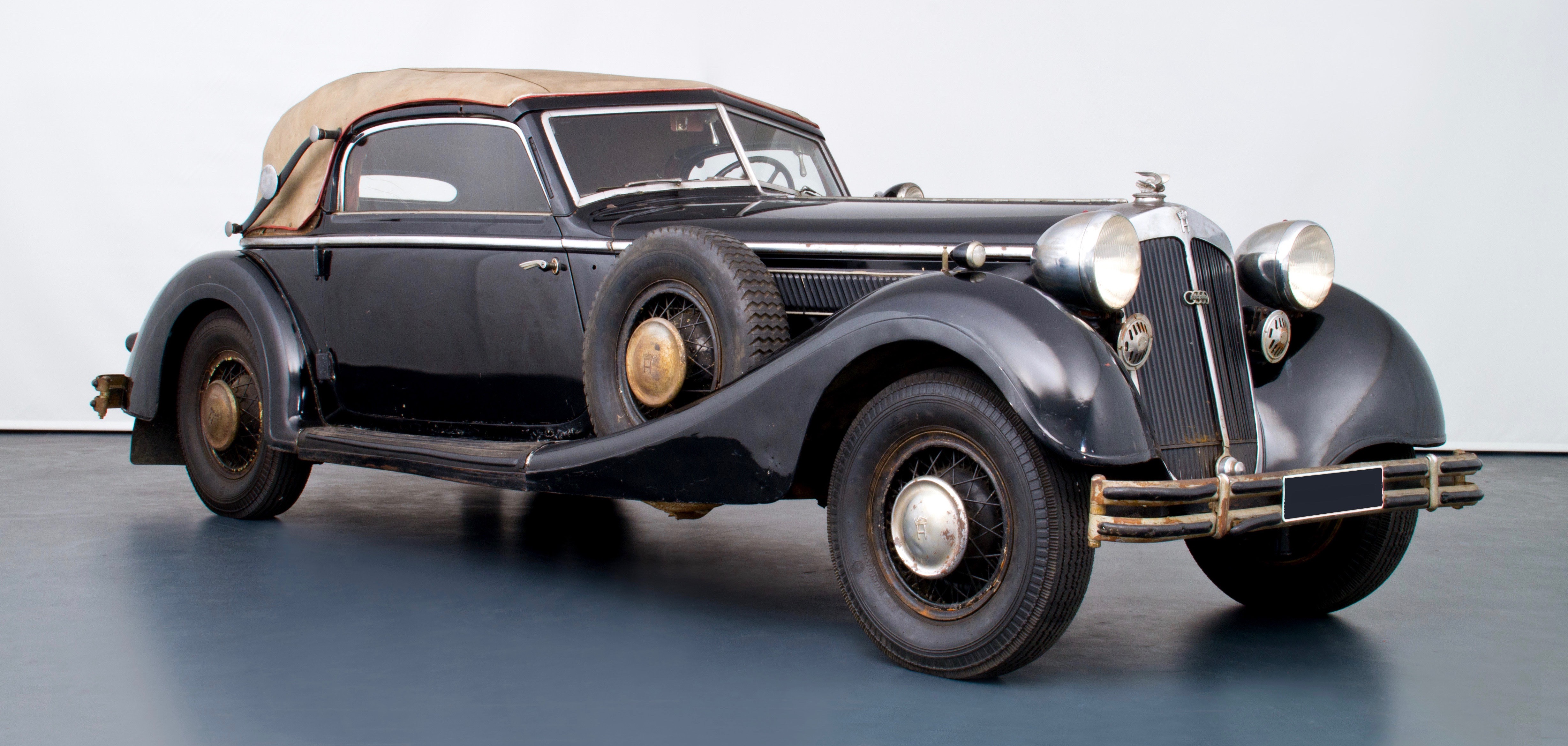Artcurial auction features Volante, Porsche and vintage motorcycles 