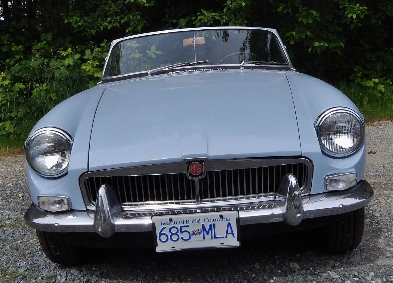 Restored MGB seems ideal for someone’s first classic | ClassicCars.com