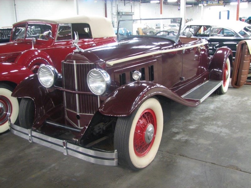 Tom Mack auctions gets Old Car Heaven museum collection 
