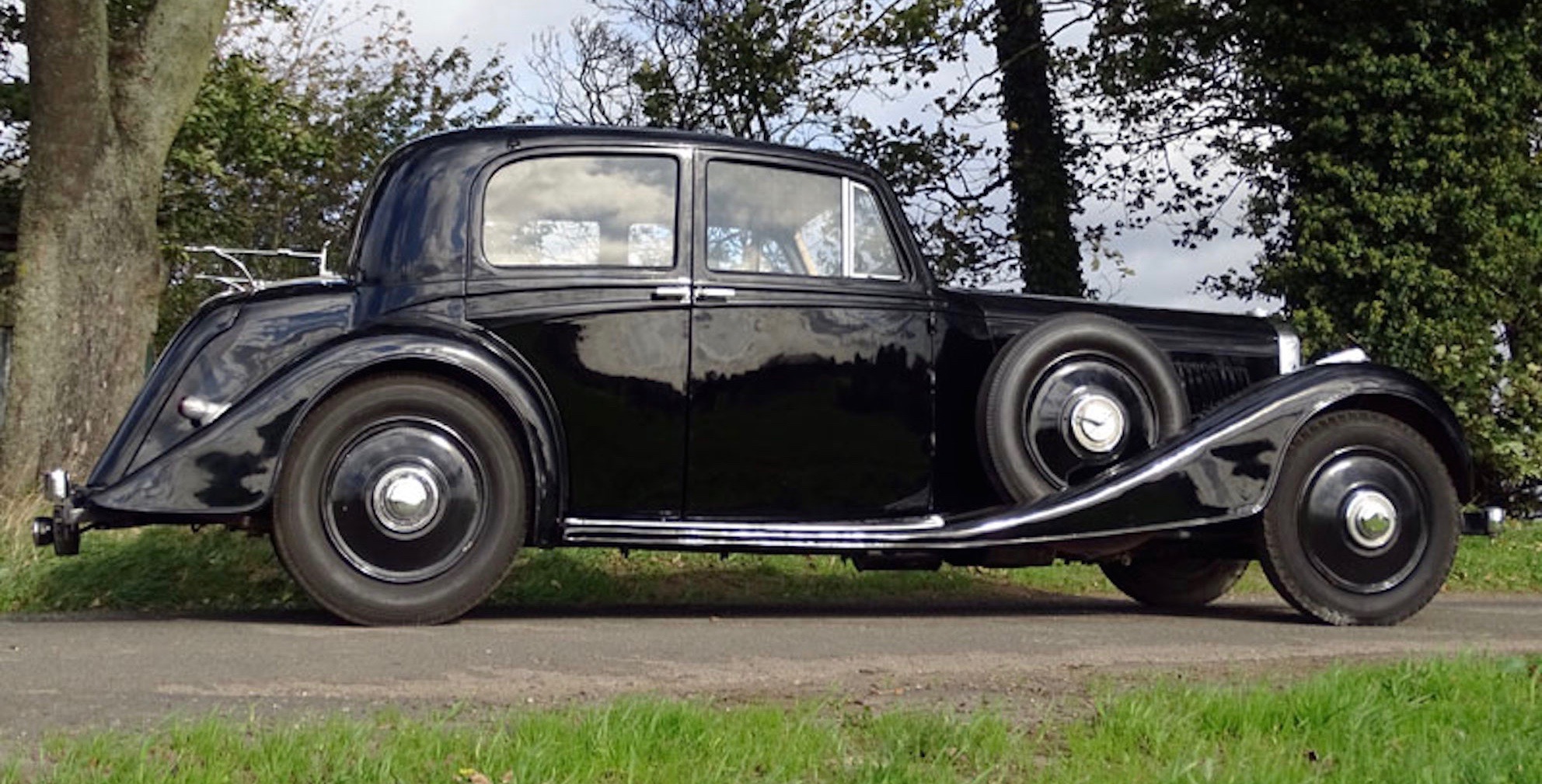 , A real gem, the ’Boucheron’ Bentley heads to auction, ClassicCars.com Journal