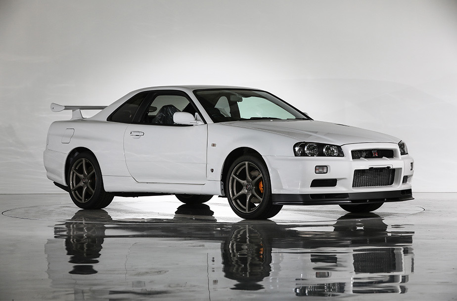 Ultra Low Mileage Nissan Skyline Sells For 290 000 At Auction