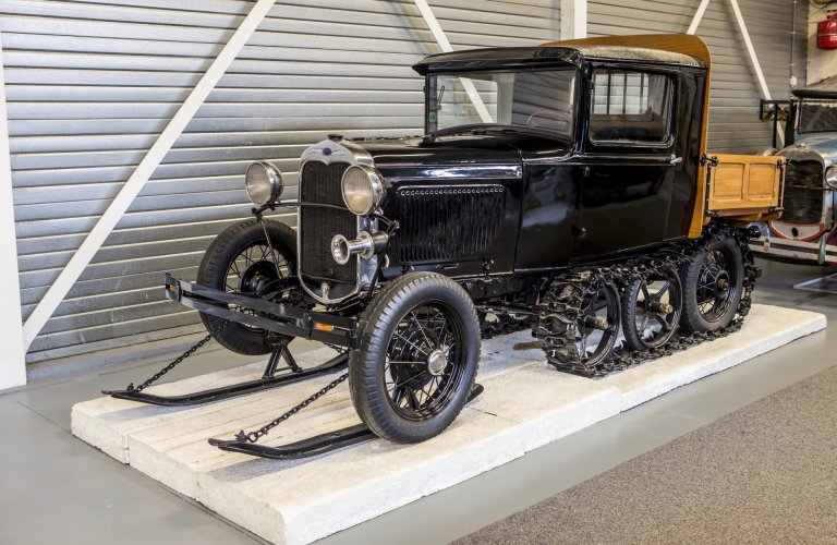 Dutch Ford museum sale exceeds $7 million