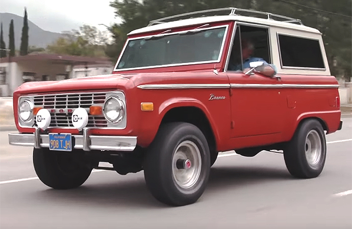 This bone-stock 1977 Ford Bronco stopped by Jay Leno's Garage so the comedian could take it for a spin. | Screenshot