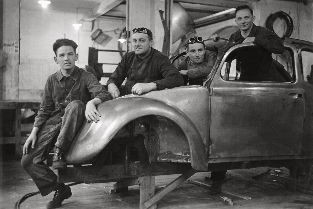 Recaro, Roots of Recaro: Car seat company traces to original Porsches, ClassicCars.com Journal