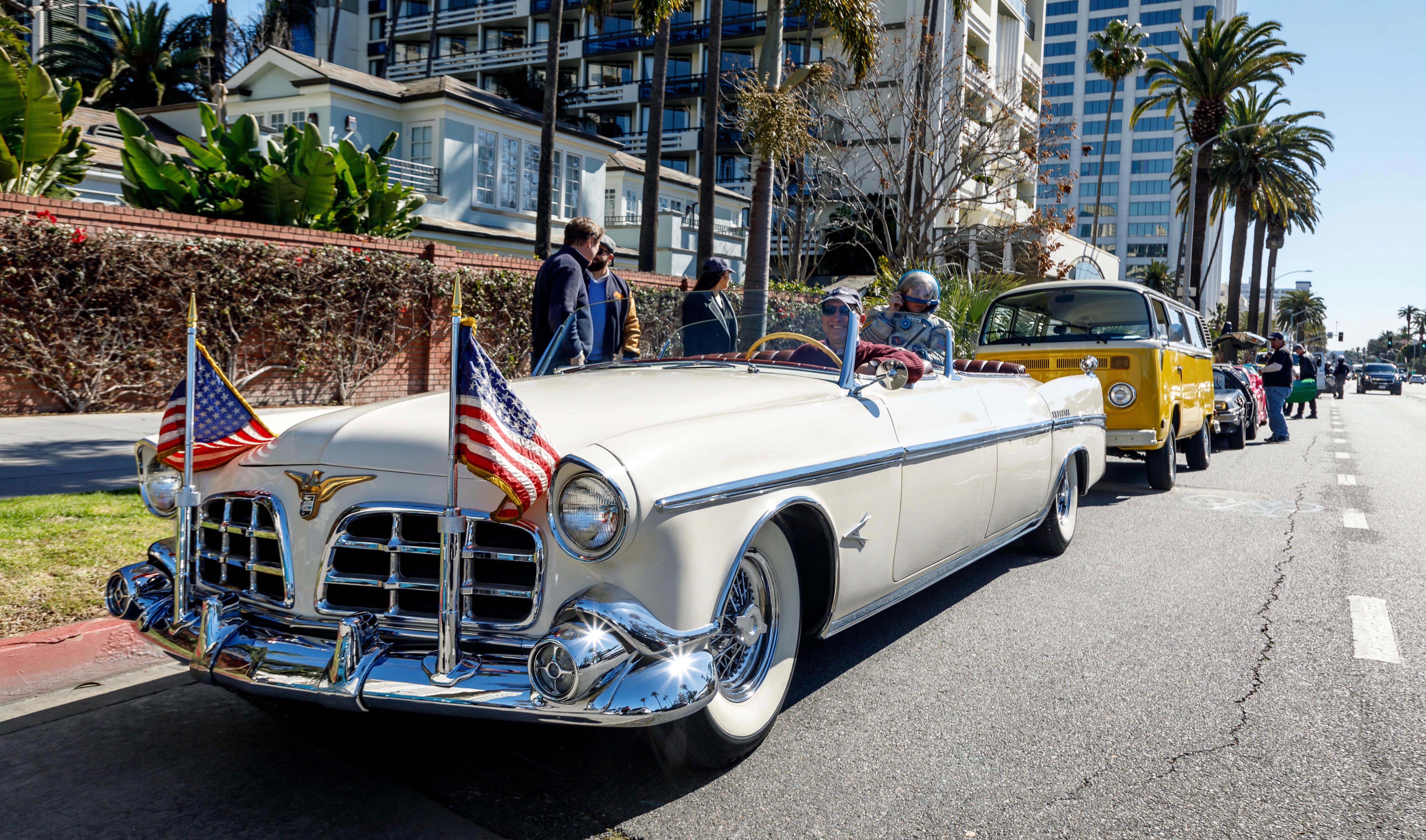 Hollywood, Hooray for Hollywood: Petersen stages a President’s Day parade, ClassicCars.com Journal
