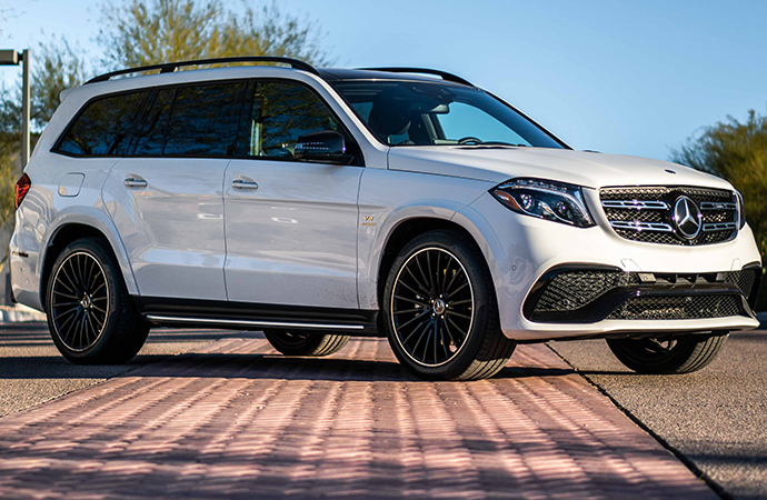The 2019 Mercedes-Benz AMG GLS 63 is every bit as absurd as it should be -- in a good way. | Rebecca Nguyen photos