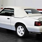 15519408-1993-ford-mustang-srcset-retina-md