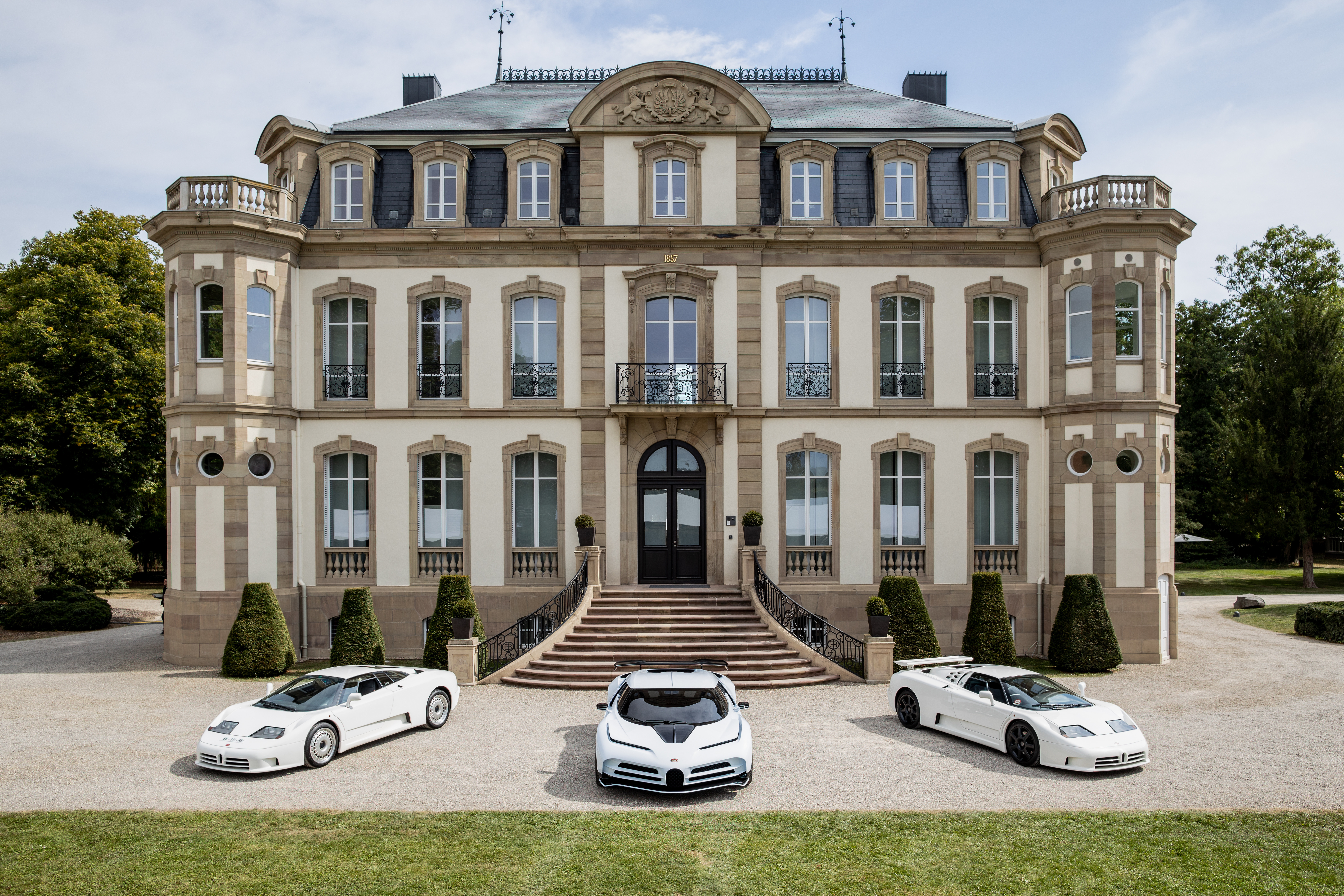 Grande, Bugatti stages ‘Grande Fête’ in Molsheim for 110th birthday, ClassicCars.com Journal