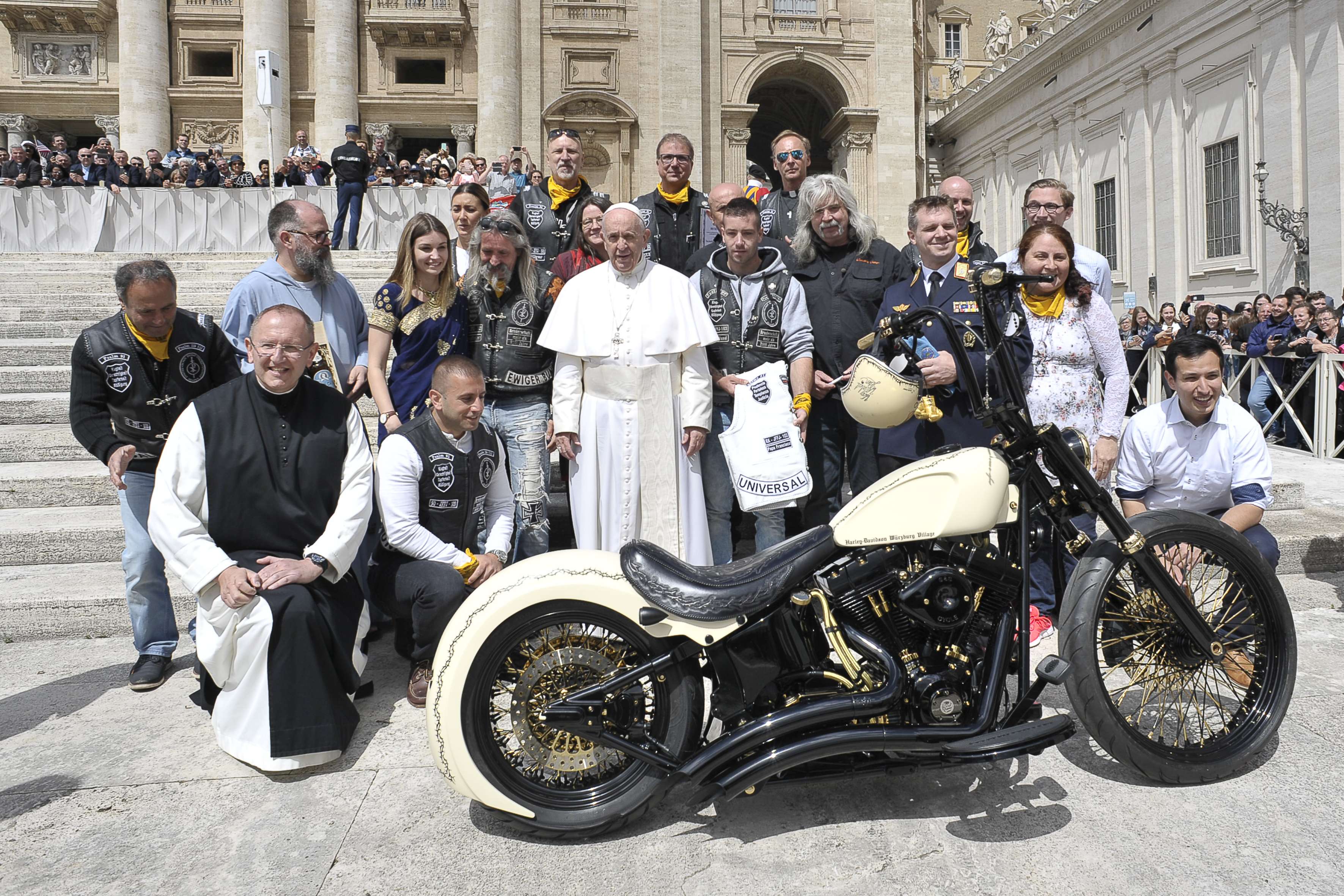 Motorcycle, Papal motorcycle to be auctioned for charity, ClassicCars.com Journal